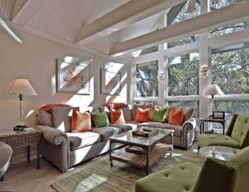 A living room in a Kiawah Island vacation rental
