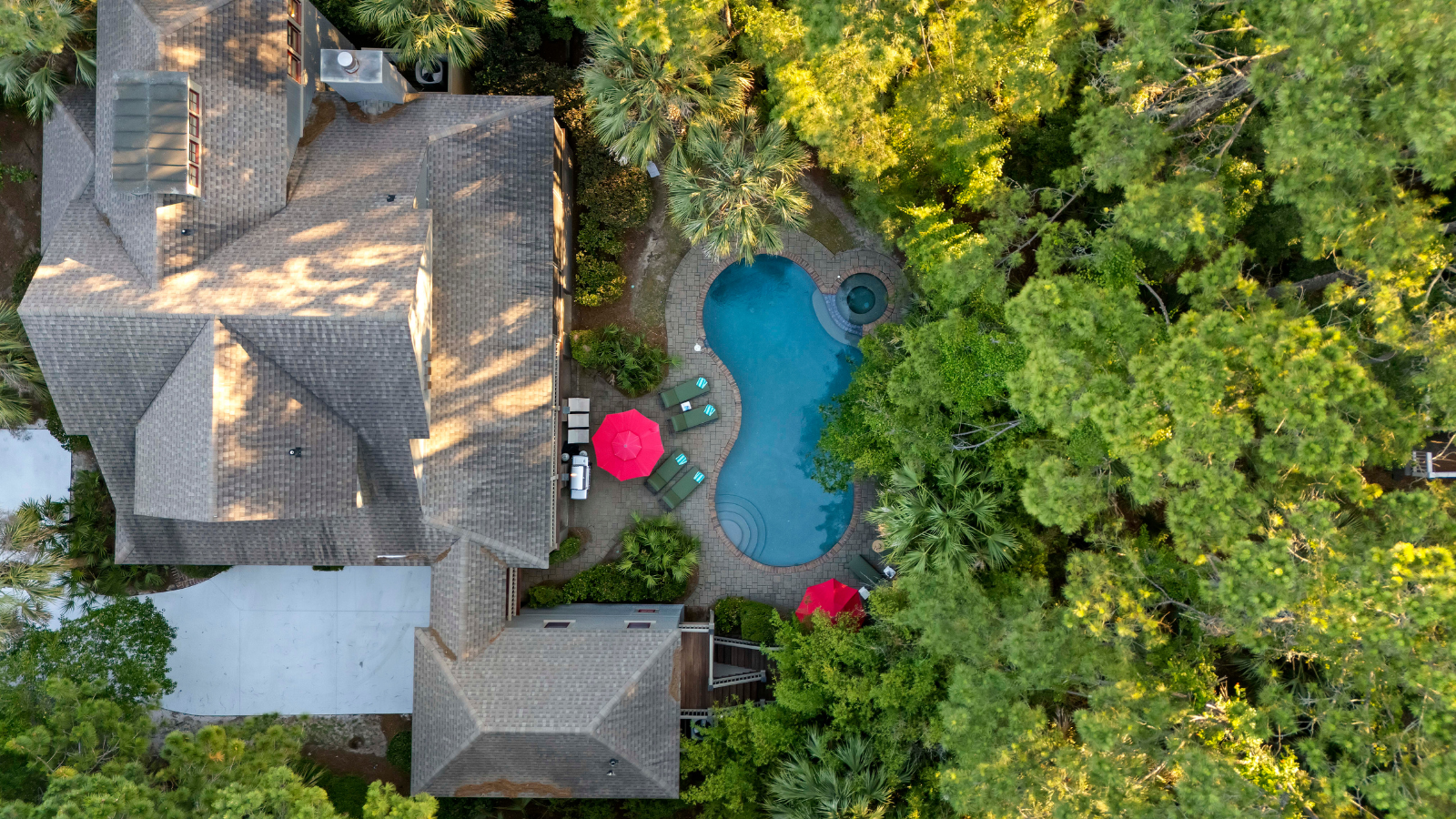 overhead of 22 fish hawk, a charleston coast vacation rental