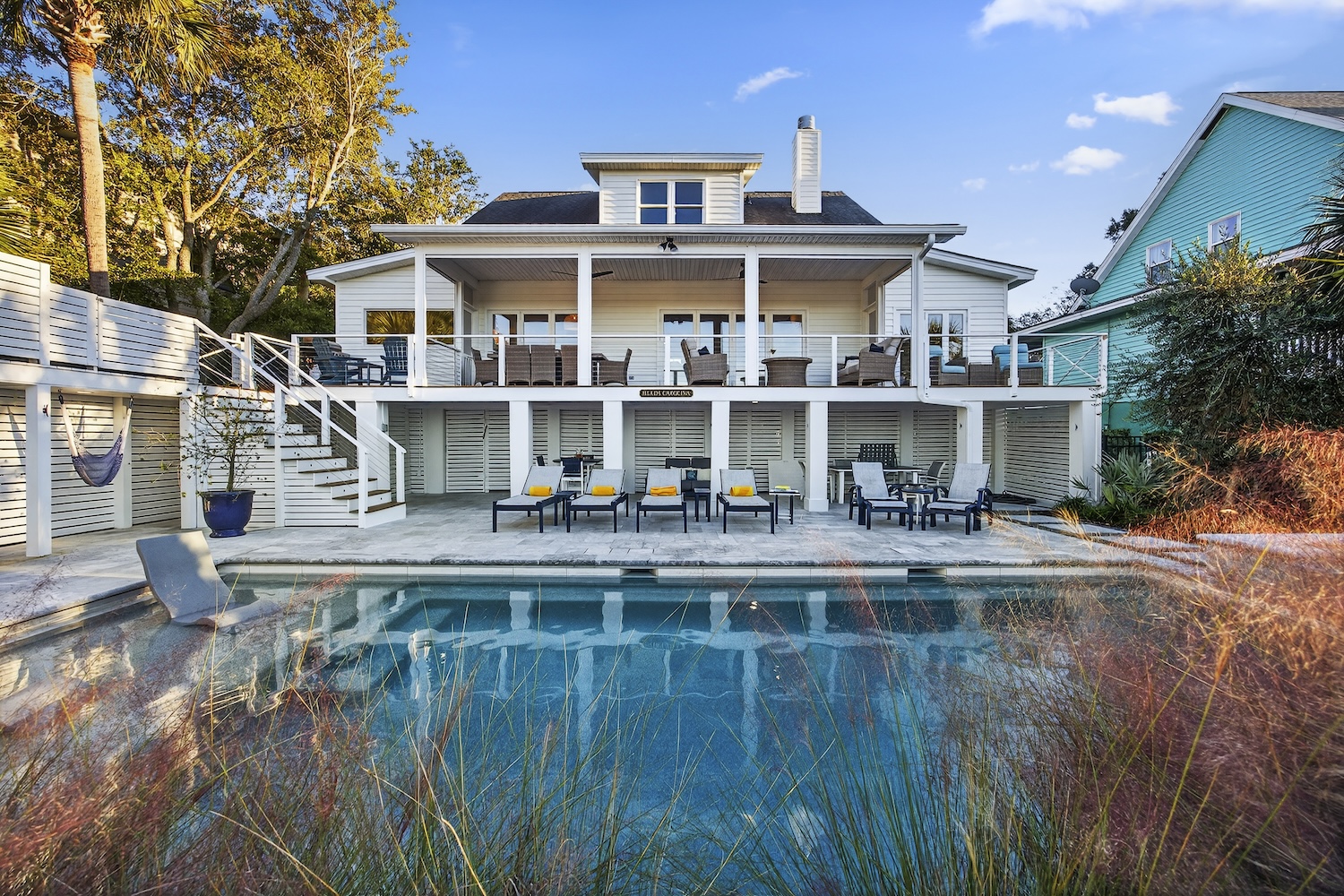 exterior of 3101 waterway in Isle of Palms