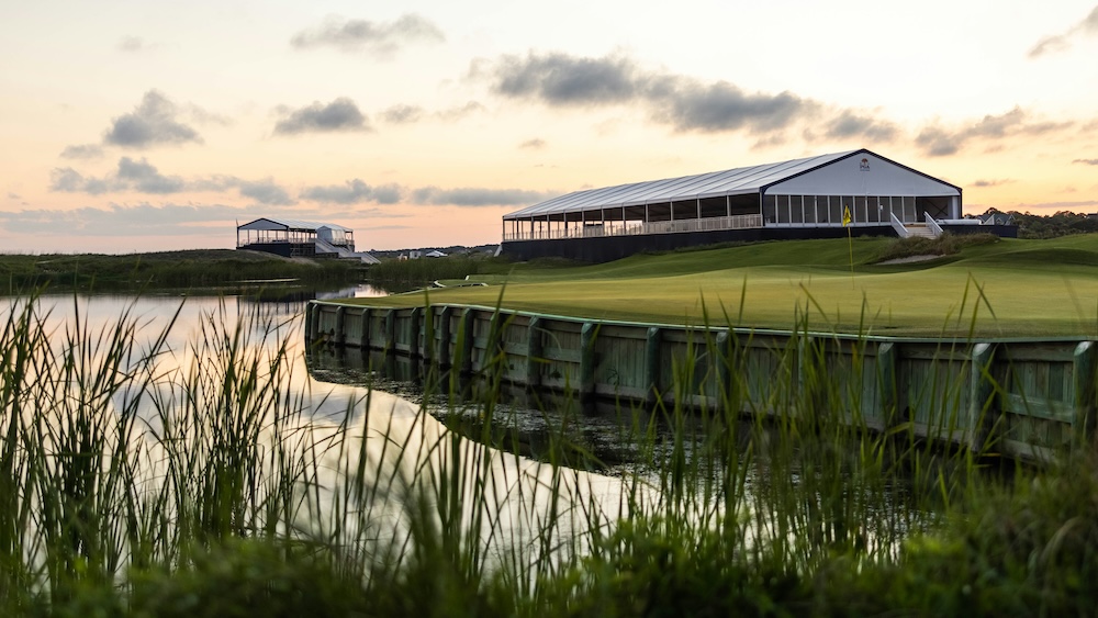 gulf course over water